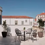 Ξενοδοχείο Amyth Of *